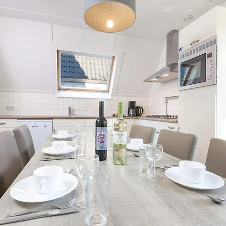 Restyled House With Hot Tub, Of Breda At 10km Holiday home *